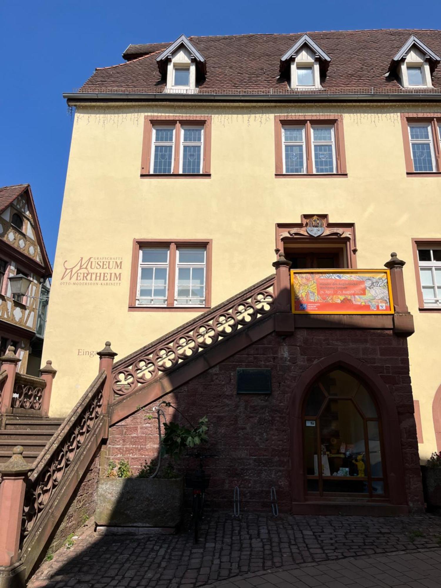 La Flamme Wertheim Garni Acomodação com café da manhã Exterior foto